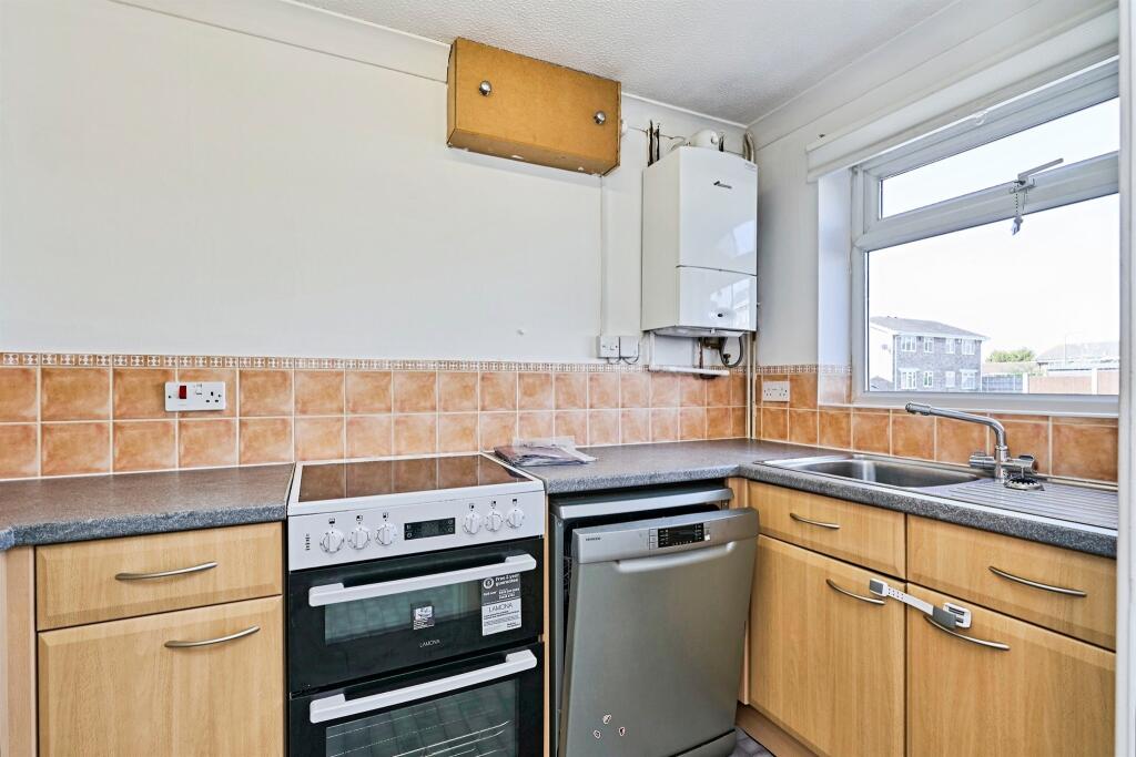 House in Sandwell, West Midlands - View 4