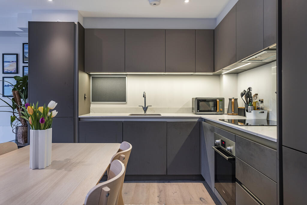 Apartment in London - More