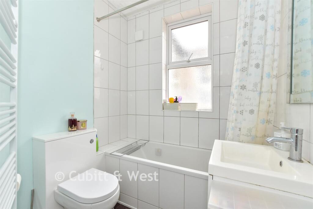 Apartment in Portsmouth - View 5