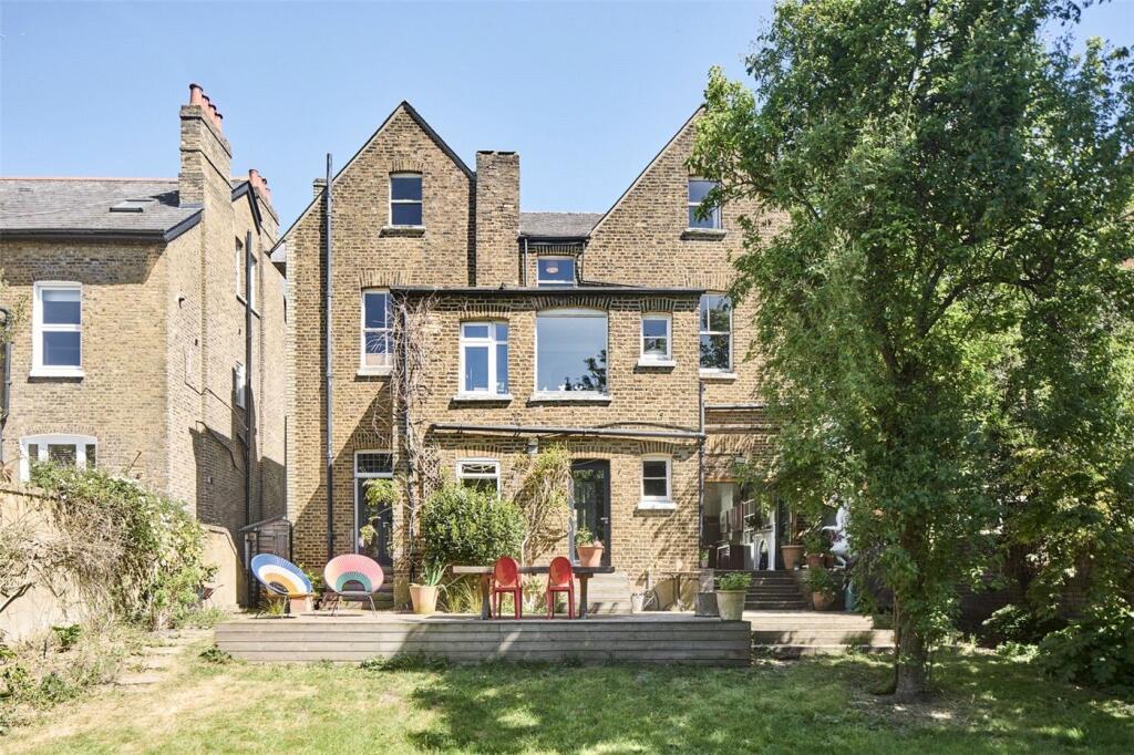 House in London - View 5