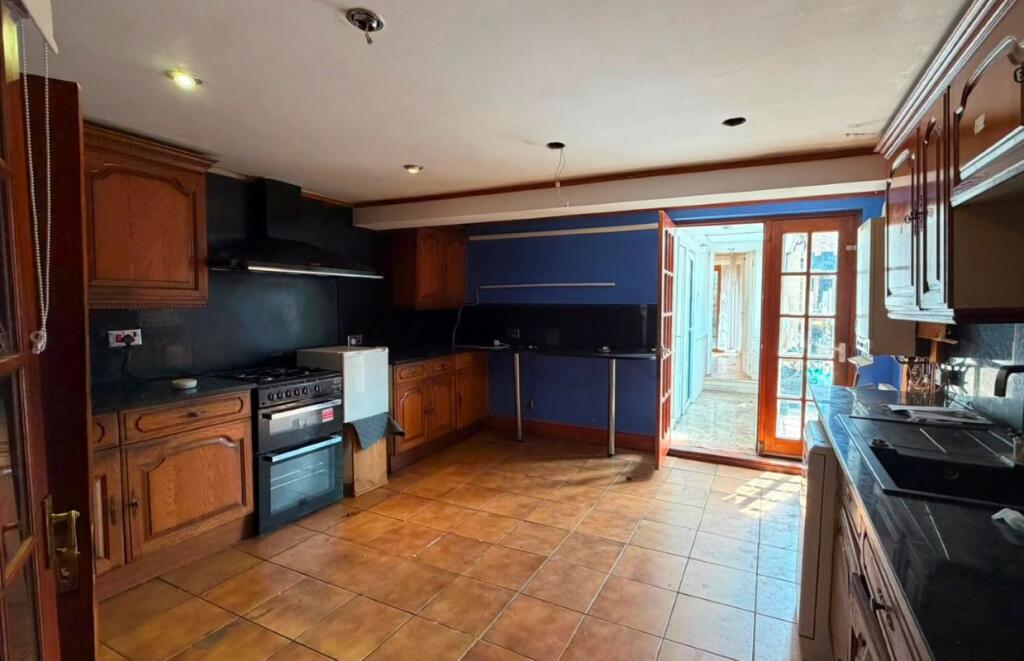 House in London - View 3