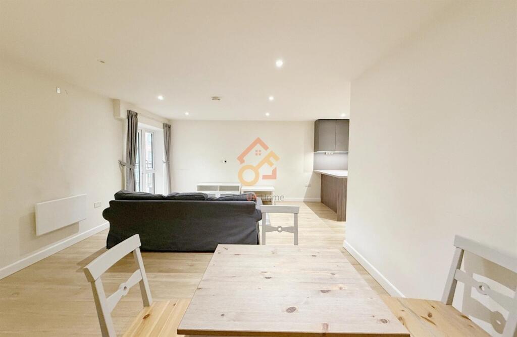 Apartment in London - View 5