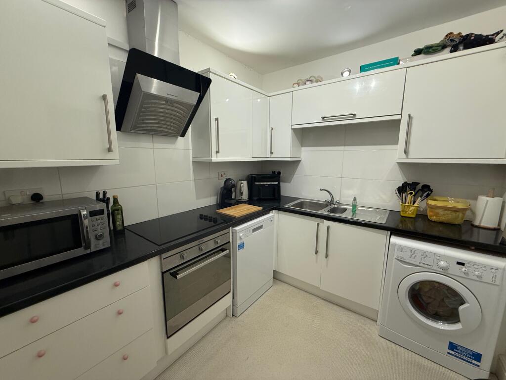 Main image of property: Lindisfarne, Jesmond