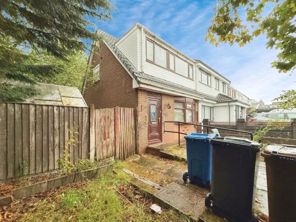 Main image of property: Suffolk Grove, Leigh
