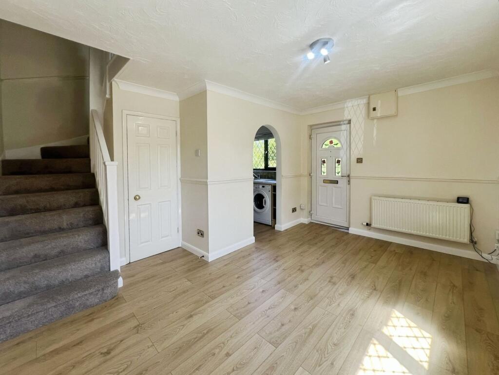 House in Basingstoke and Deane, Hatch Warren - View 2