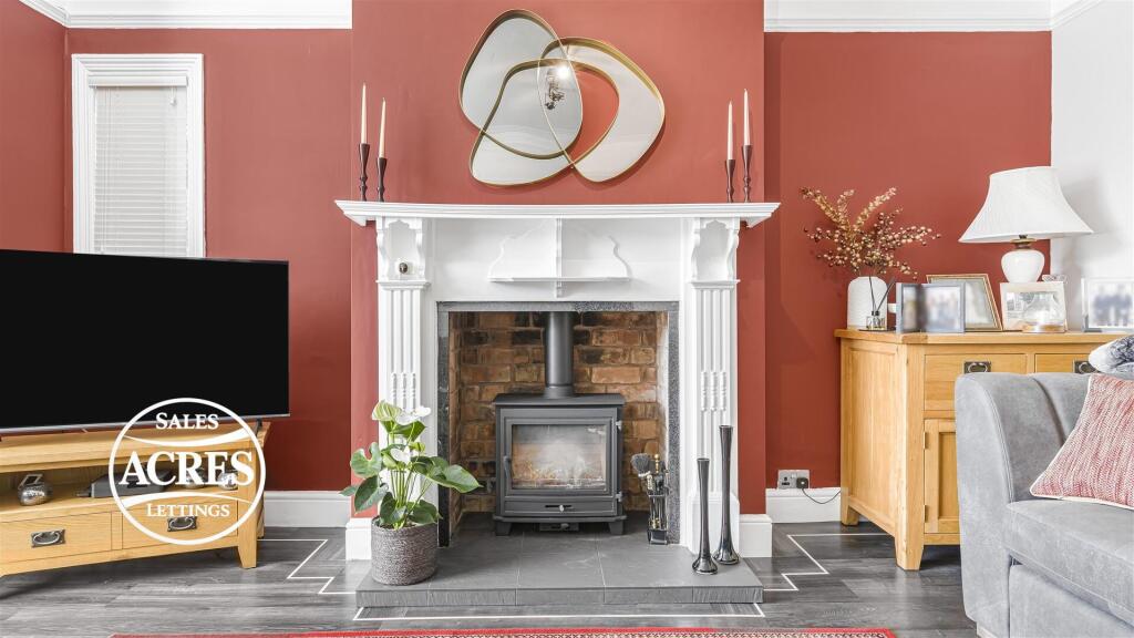 House in Walsall, West Midlands - View 4