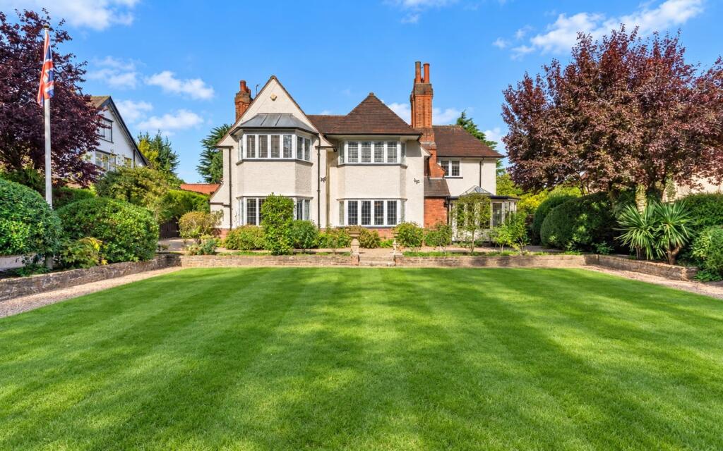 Main image of property: Valley Road, West Bridgford, Nottingham, NG2