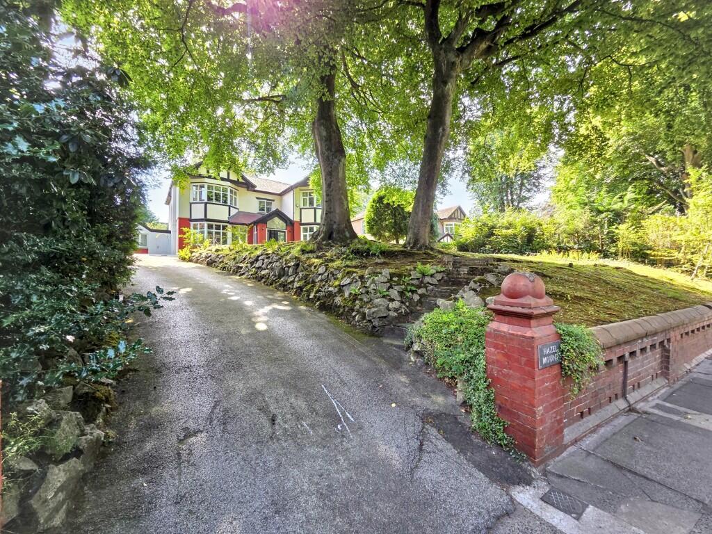 House in Salford, Greater Manchester - View 2