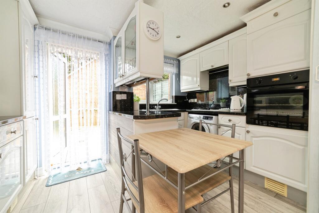 House in Arlesey - View 5