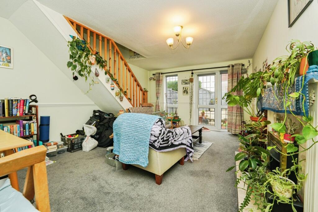 Framlingham Close, Worcester, Worcestershire, WR5 photo 3