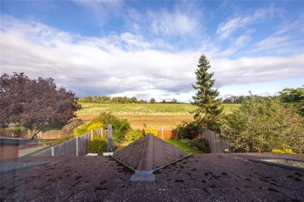 House in Ampthill, Central Bedfordshire - View 4
