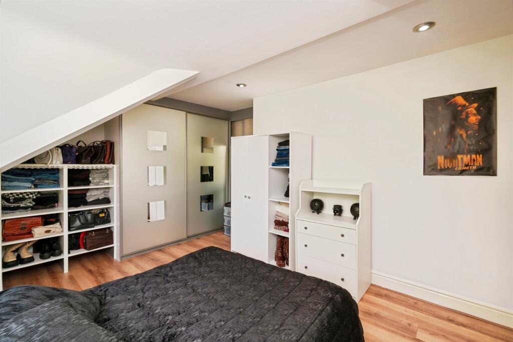 Apartment in Wallasey, New Brighton - View 5