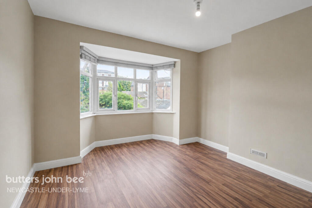 House in Stoke-on-Trent - View 4
