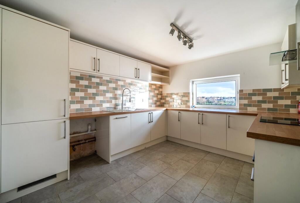 Main image of property: Lilleys Alley, Tewkesbury, Gloucestershire, GL20