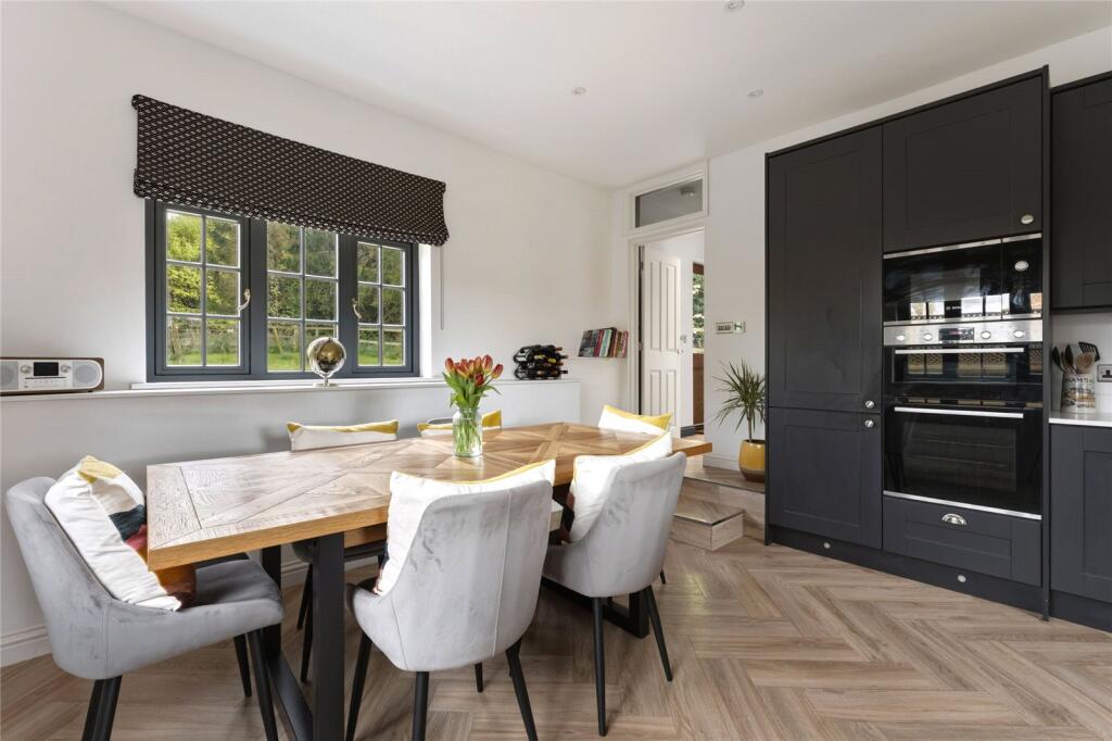 House in Little Addington, North Northamptonshire - View 5