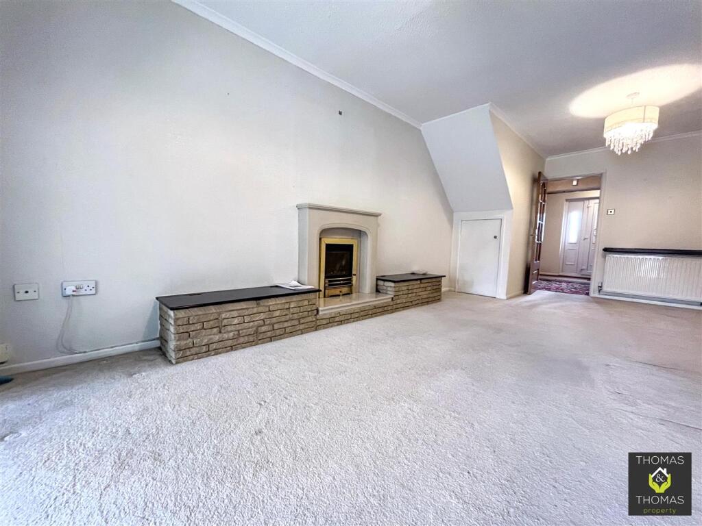 House in Stroud, Hardwicke Green, Hardwicke - View 3