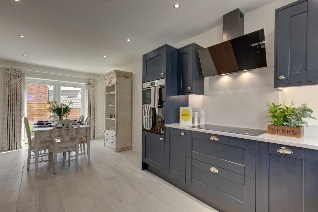 Brookes Way,
Long Stratton,
NR15 2FF photo 2