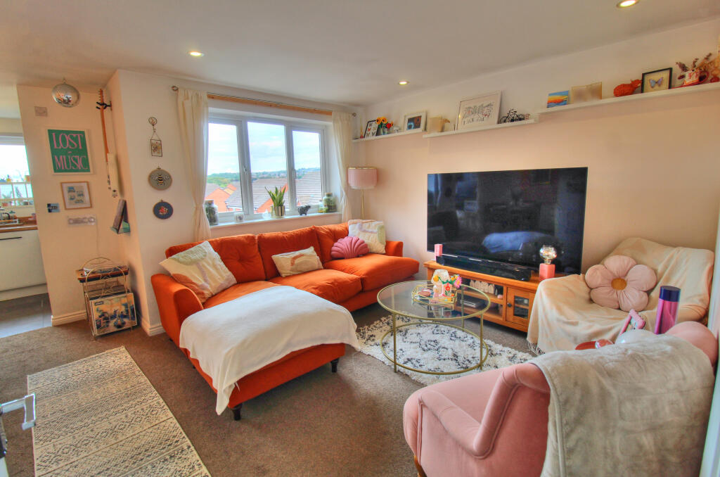 Apartment in Dudley - View 4