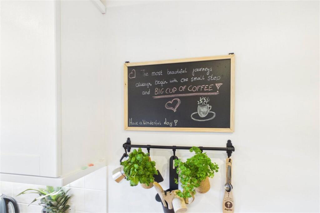 Apartment in London - More