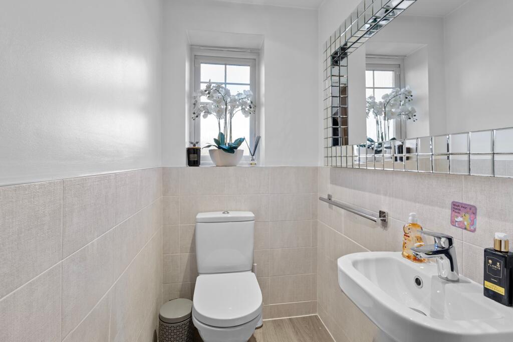 House in Wilmslow, Cheshire East - More