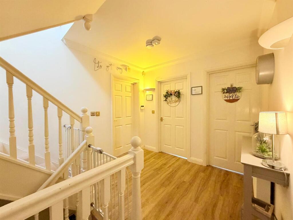 House in Corfe Mullen - View 5