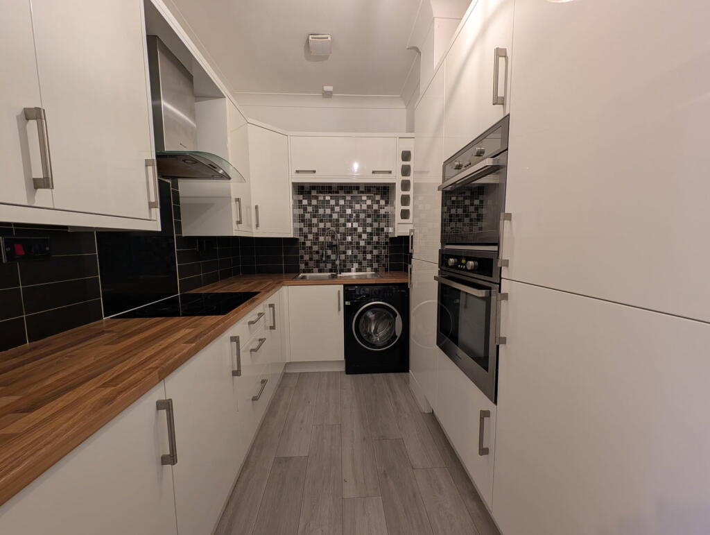 Apartment in Birmingham, Acocks Green - View 5