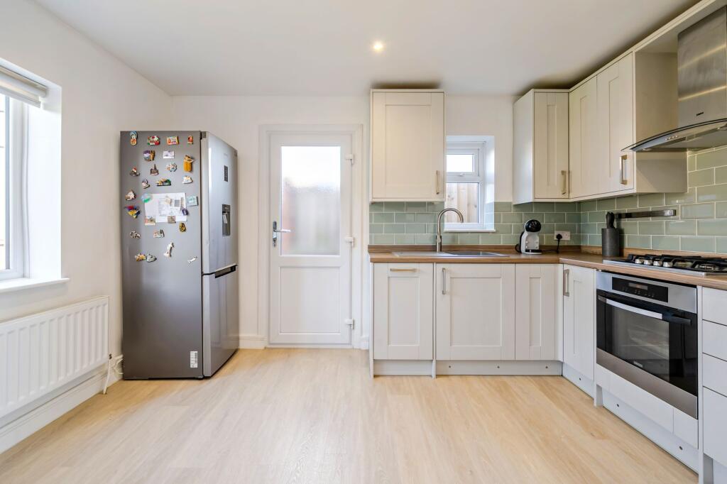 House in Strood, Salters Cross - View 6