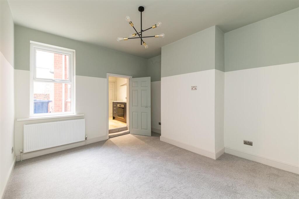 Westbourne Avenue, Gateshead, Tyne and Wear - More