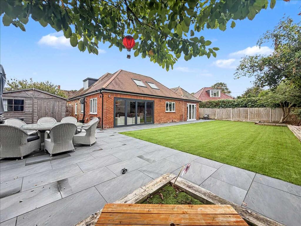 House in Frinton-on-Sea, Frinton and Walton - View 4