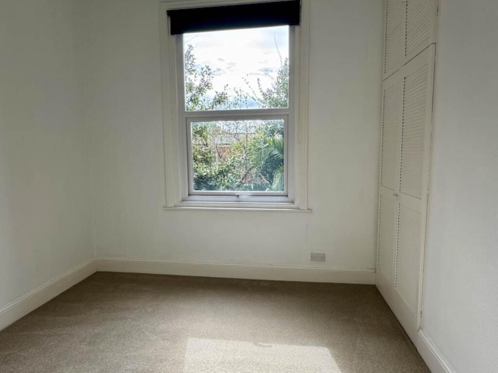 Apartment in Exeter, Stoke Hill - View 5