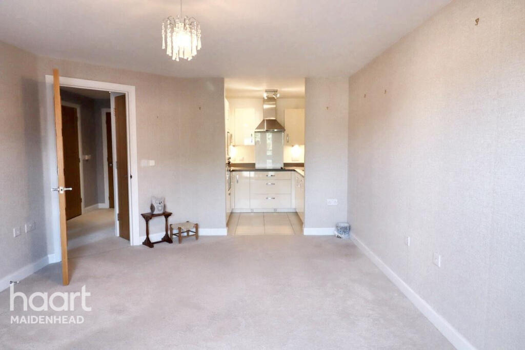 Main image of property: Bridge Avenue, Maidenhead