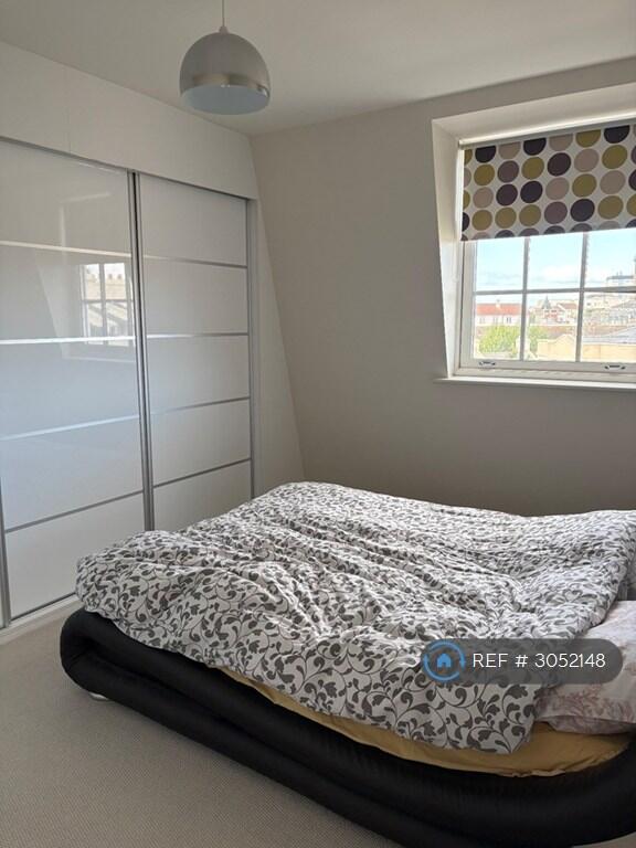 Apartment in Plymouth - View 5