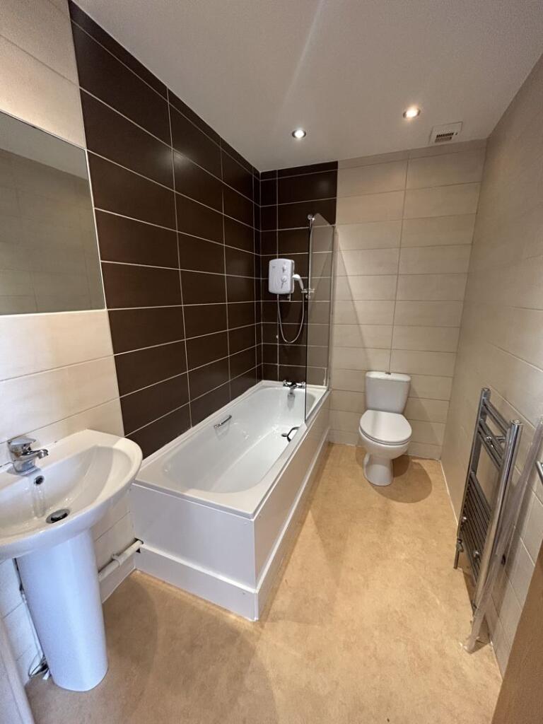 Apartment in Liverpool - View 2