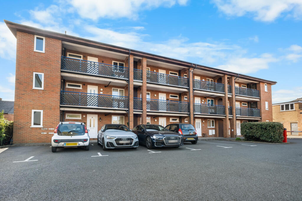 Main image of property: Osnor Court, Stoke Road, Bromsgrove B60 3EH