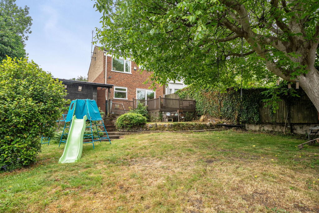 House in Gillingham, Medway - View 3