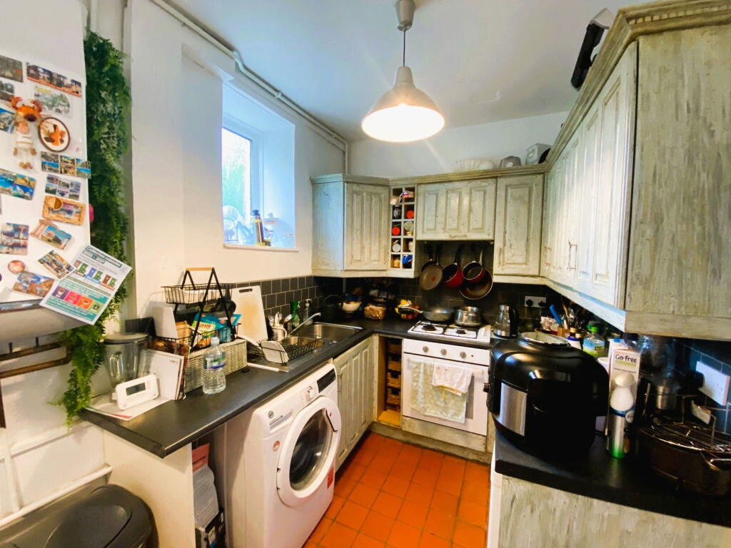 26 Woodbrook Road, Springhead, Oldham, OL4 4BS photo 4