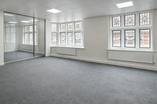 OFFICE 1.png