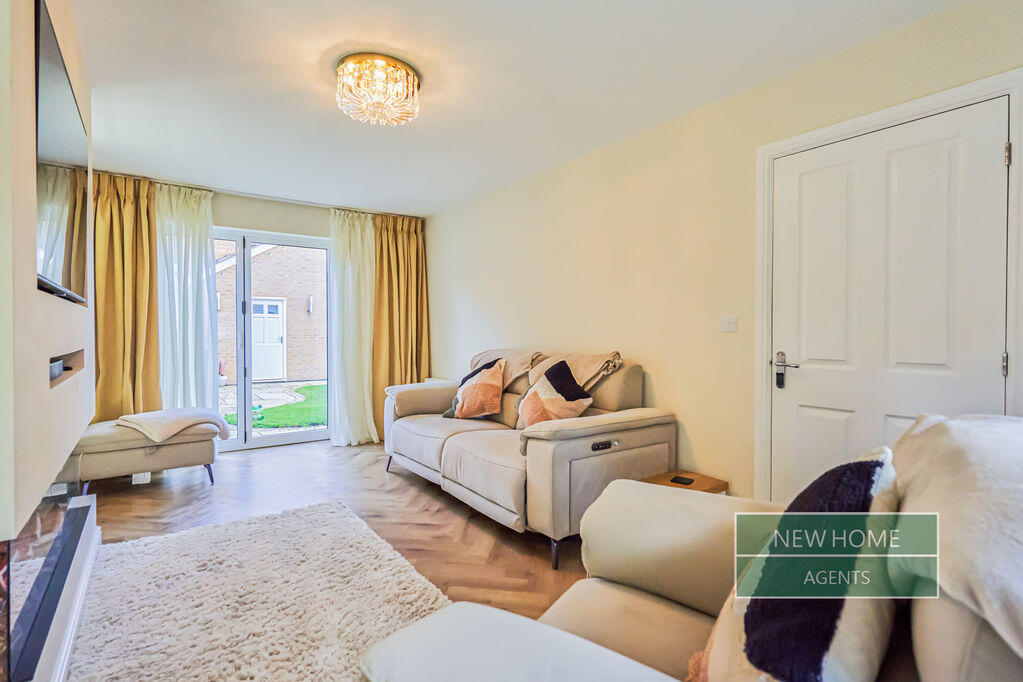 House in St Helens, Liverpool City Region - View 3