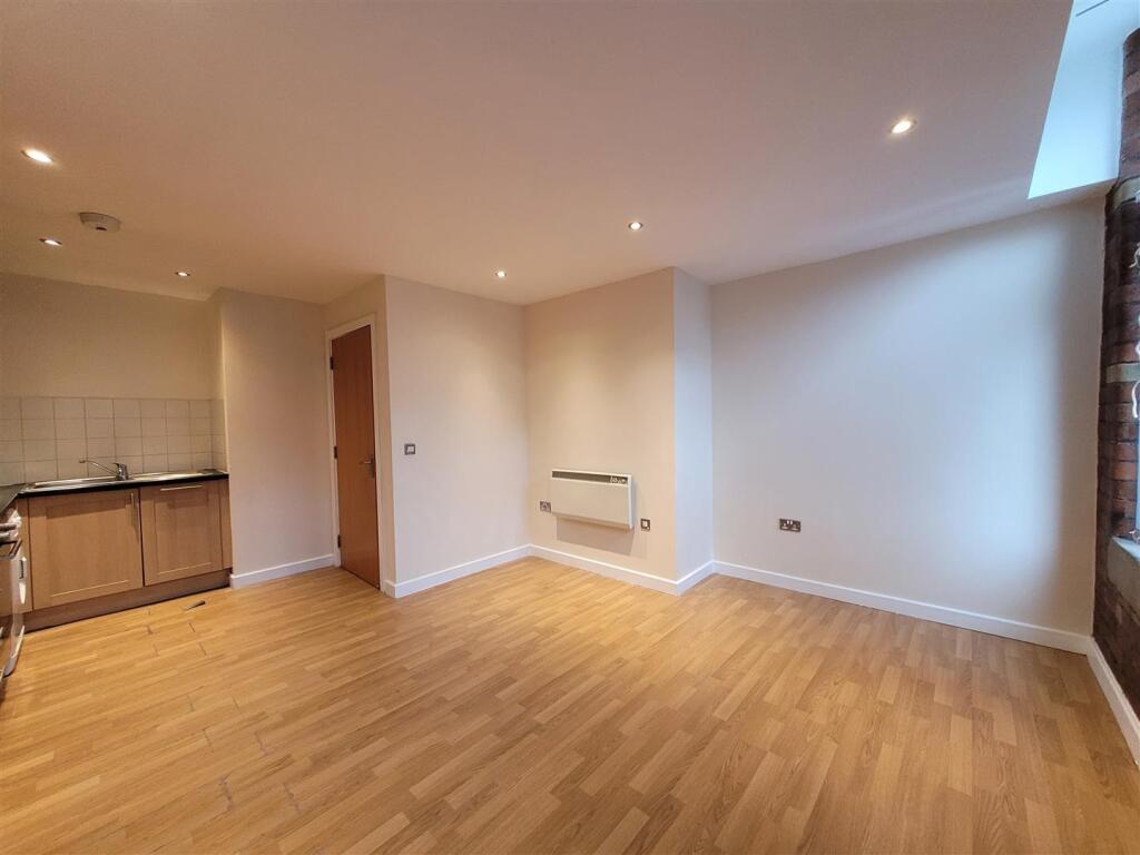 Additional image 2 of Apt 57 Colonial Buildings, 135-137 Sunbridge Road, Bradford