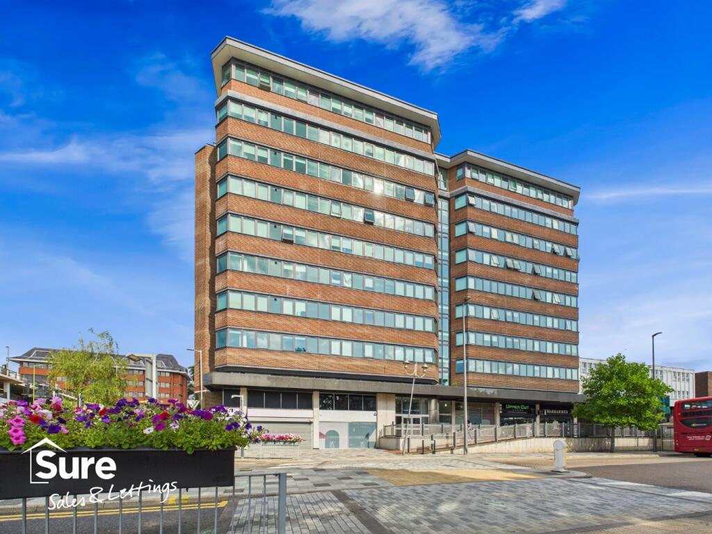 Main image of property: Hamilton House, 111 Marlowes, Hemel Hempstead, Hertfordshire, HP1 1BB