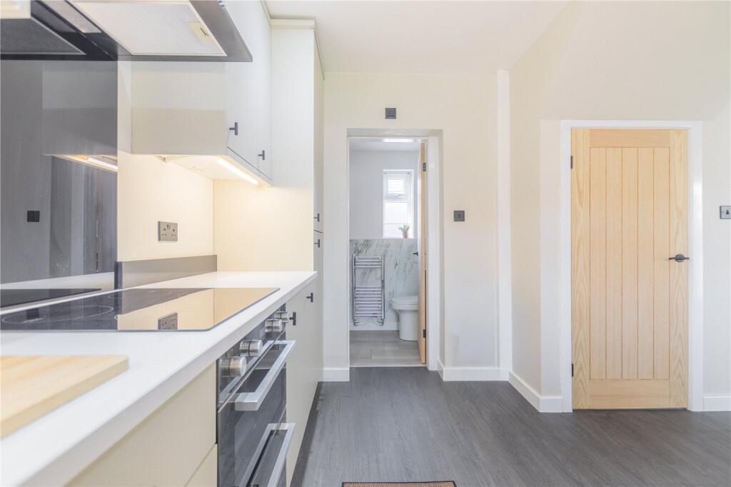 Waveney Road, Shaw, Oldham, Greater Manchester, OL2 photo 4