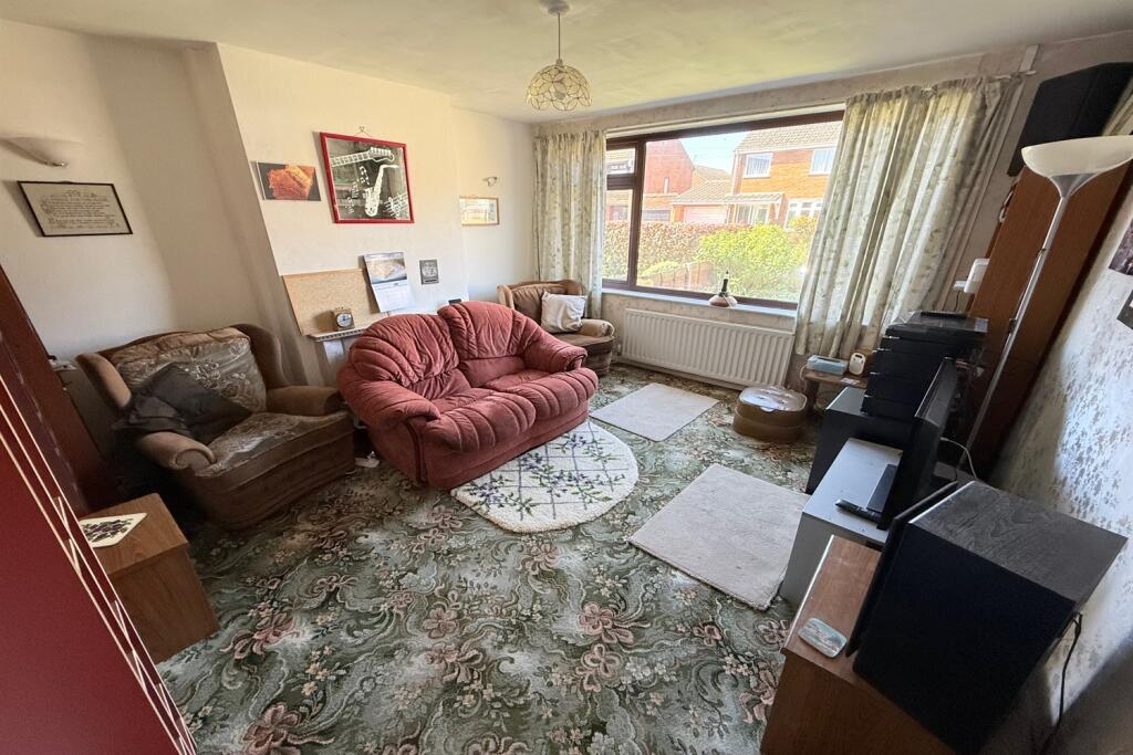 Brickhurst Way, Woolston, Warrington, WA1 4LG photo 4