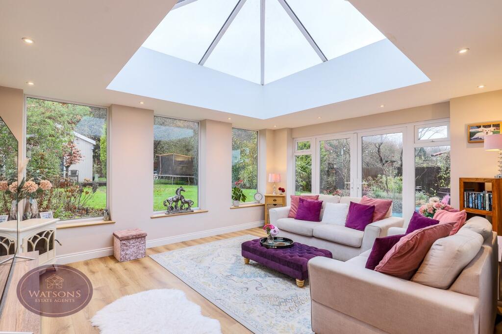 Main image of property: Temple Crescent, Nuthall, Nottingham, NG16