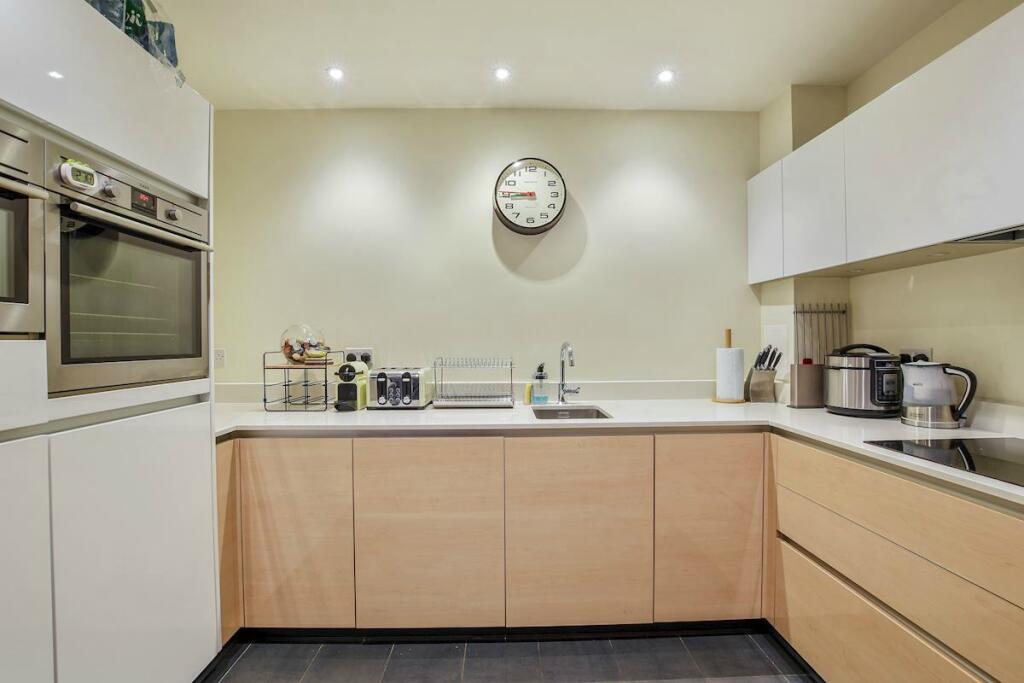 Main image of property: Barquentine Heights, 4 Peartree Way, London, SE10