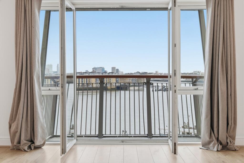 Main image of property: Pierpoint Building, Westferry Road, London, E14