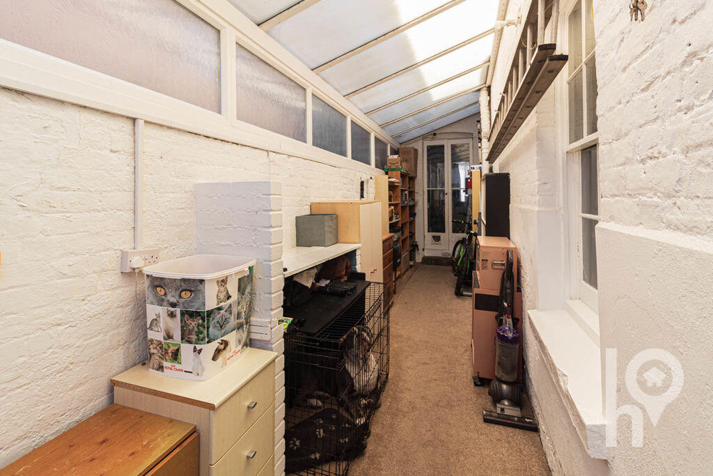 House in Rochester - View 4
