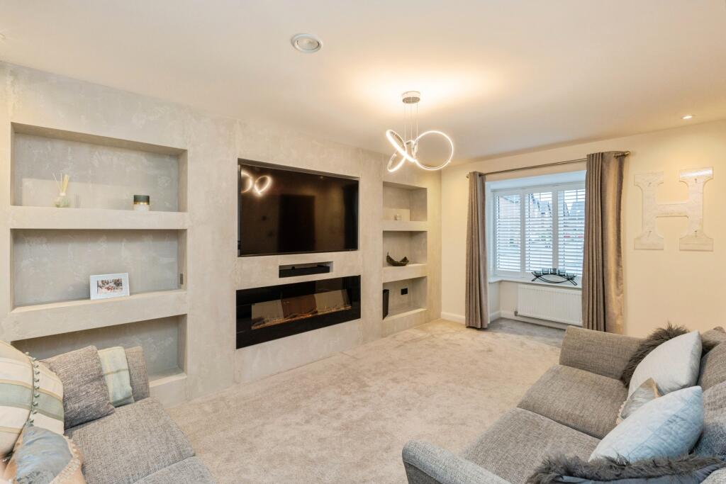 House in Bolton, Westhoughton - View 4