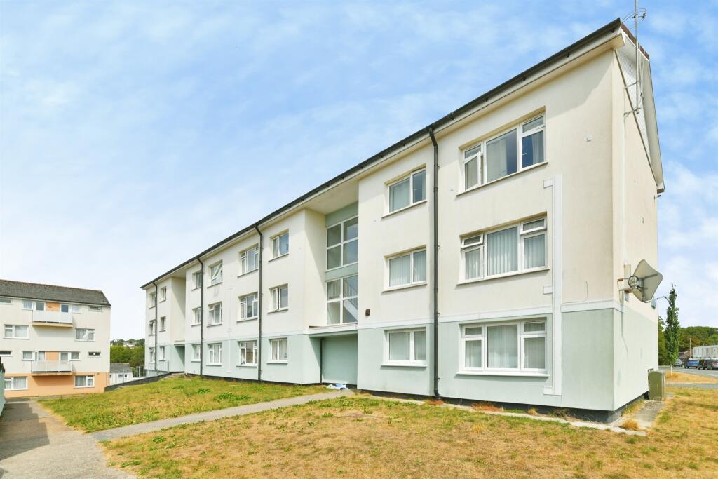 Apartment in Plymouth