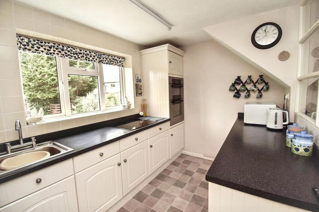 House in Tonbridge - View 3