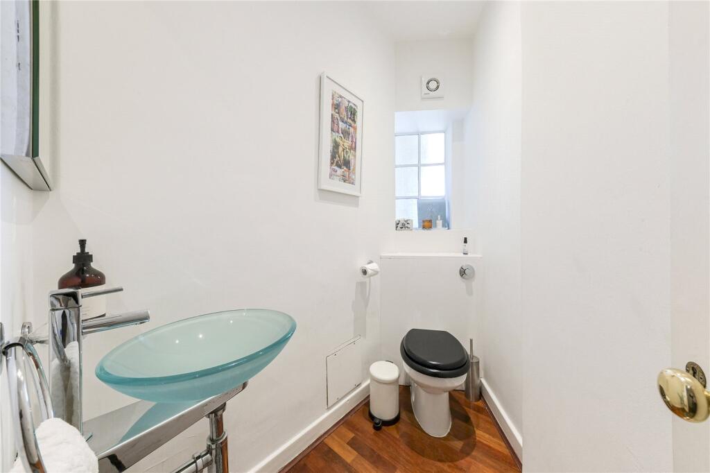 2 bedroom penthouse for rent